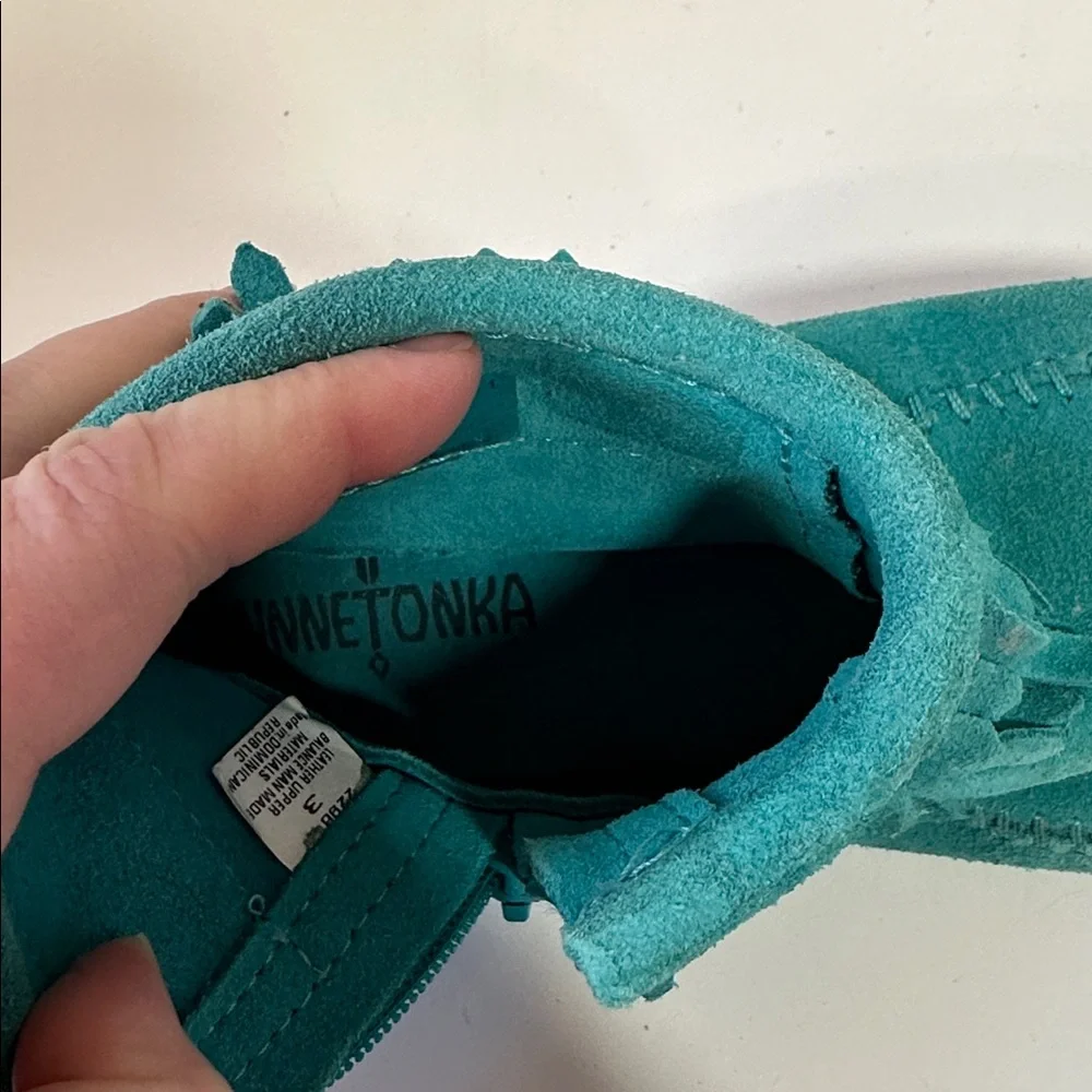 Minnetonka teal double fringe suede shoes size 3